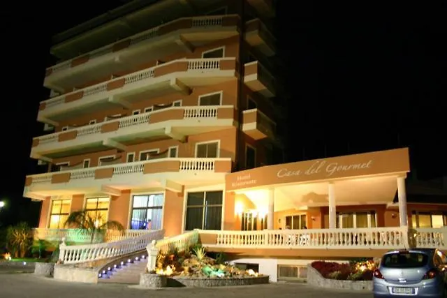 Hotel Casa Del Gourmet 3*